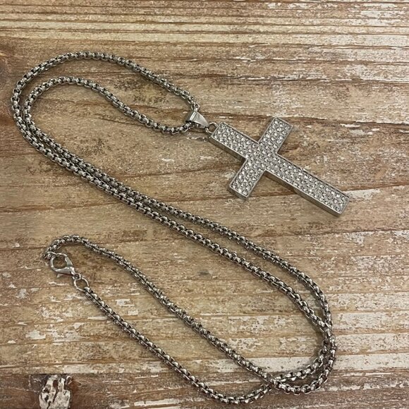 Vintage Silver Tone Rhinestone Crystal Cross Pendant Statement Necklace - Picture 3 of 3